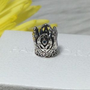 Pandora crown 👑 charm
